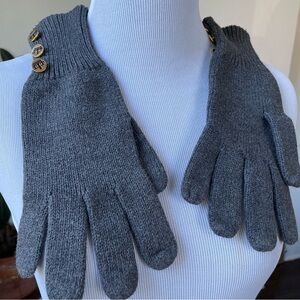 Grey Knit Juicy Couture gloves with iconic gold tone crown buttons 👑